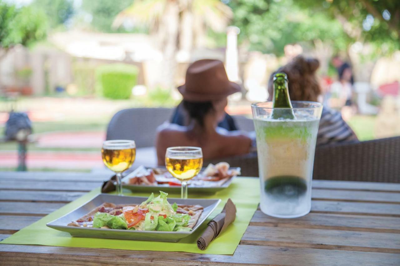 Hotel L'Eden Vacances Biot Zewnętrze zdjęcie