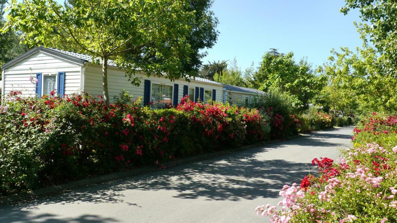 Hotel L'Eden Vacances Biot Zewnętrze zdjęcie